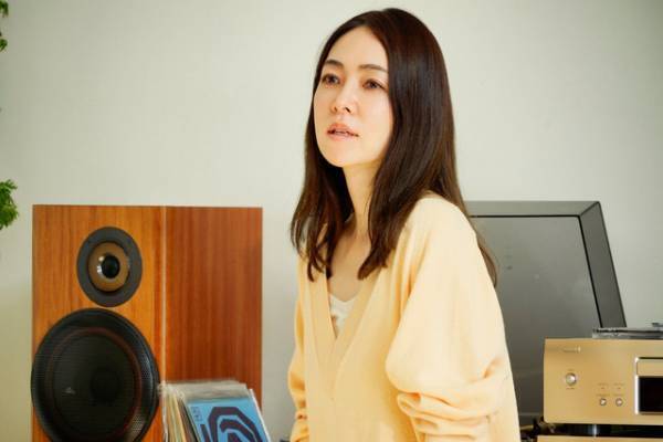 濱口竜介監督、オスカー像は「重いです」『ドライブ・マイ・カー』受賞に喜びのコメント到着