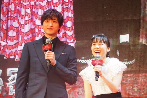 エディ・レッドメイン＆ジュード・ロウら、日本のファンタビファンたちに興奮「すっごいキュート！」