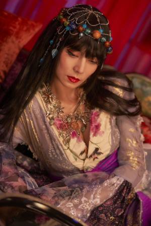 柴咲コウ“侑子”豪華衣装をまとう『xxxHOLiC』美麗ビジュアル