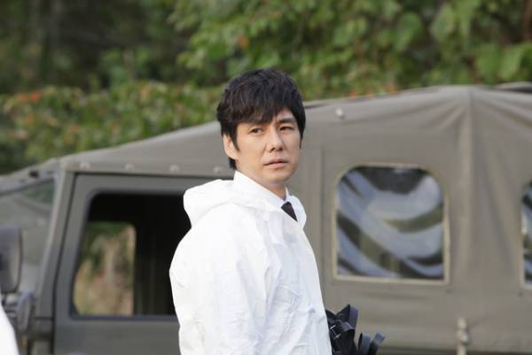 西島秀俊が班長、長澤まさみは分析官『シン・ウルトラマン』場面写真＆キャラ情報公開