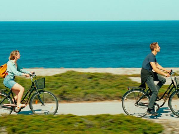 人間ドラマからホラーまで独特の空気感を味わう“北欧”映画『ベルイマン島にて』ほか