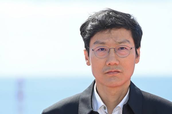 ファン・ドンヒョク監督、「イカゲーム」より暴力的な長編映画を準備中「またしても物議を醸す作品に」