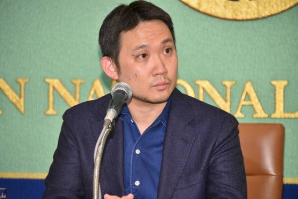 濱口竜介監督、授賞式前日ディナーでスピルバーグ監督と同じテーブルに「なんでこんなところに…」