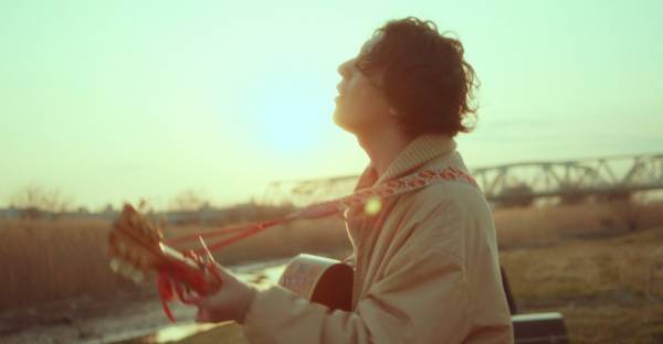 嵐莉菜も特別出演『マイスモールランド』ROTH BART BARON主題歌の新作MV公開