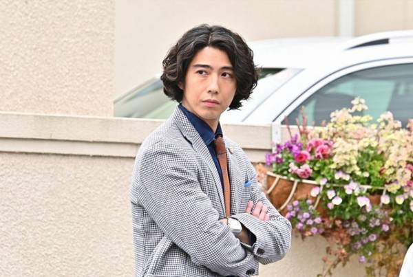 「マイファミリー」1話、“温人”二宮和也に「なんとも言えずに辛かった」「泣きの演技は最高」の声、誘拐犯“考察”も早速過熱中