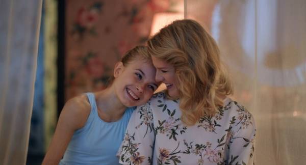 1羽の黒い鳥がもたらす悪夢の始まり…『ハッチング―孵化―』本編冒頭映像