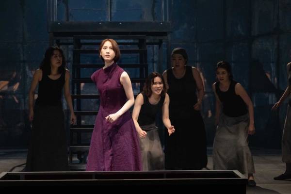 吉田羊＆松井玲奈ら全員女性キャストで上演！「ジュリアス・シーザー」テレビ放送へ