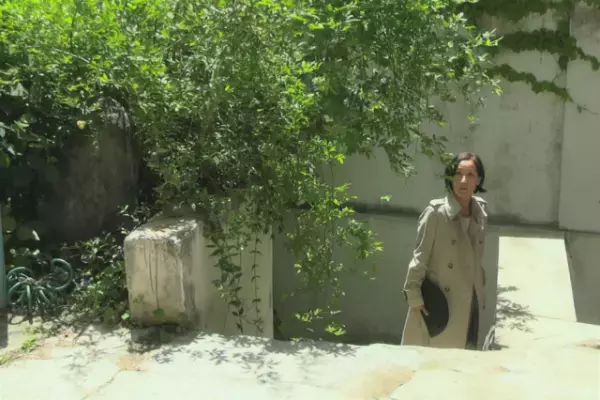 青年のモラトリアムと元女優の帰還描く…ホン・サンス監督2作品予告編