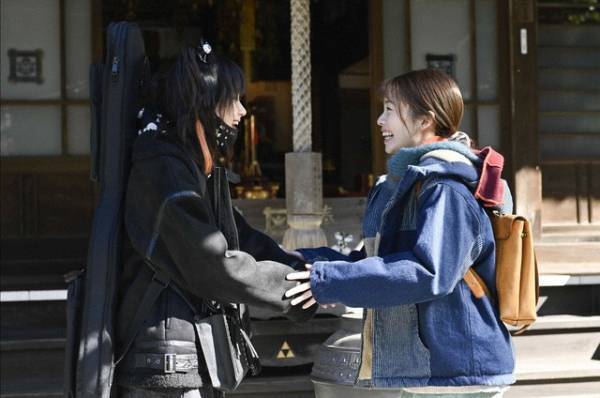 「妖怪シェアハウス－帰ってきたん怪－」2話、小芝風花“澪”の“お歯カラー”に「インパクトが強烈すぎ」、美容外科姉妹の“正体”には「またレアなのを…」の声も