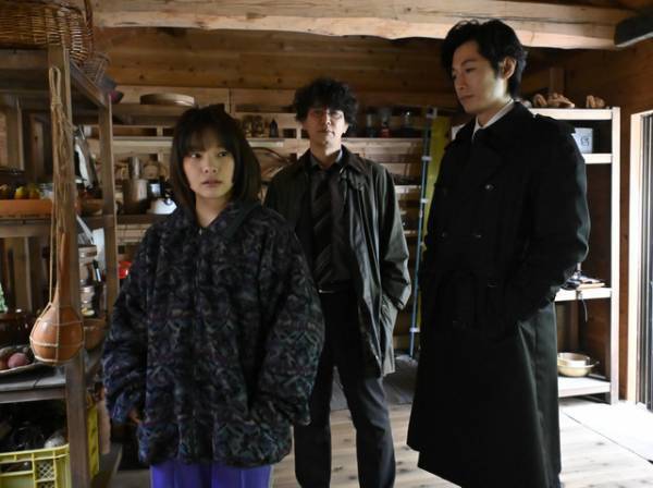 ディーン・フジオカ＆ユースケ・サンタマリア＆岸井ゆきの、出会いの場面写真「パンドラの果実」