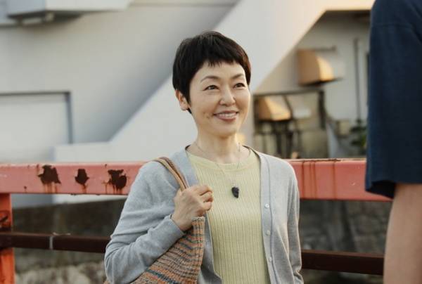 小林聡美、松重豊との恋愛シチュエーションは「安心感がありました」『ツユクサ』完成披露プレミアイベント