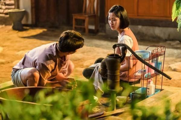 大統領宛に54通目の手紙…切実な想いが伝わる『手紙と線路と小さな奇跡』オープニング映像