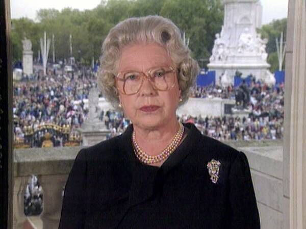 在位70周年、その波乱万丈な人生『エリザベス　女王陛下の微笑み』新場面写真