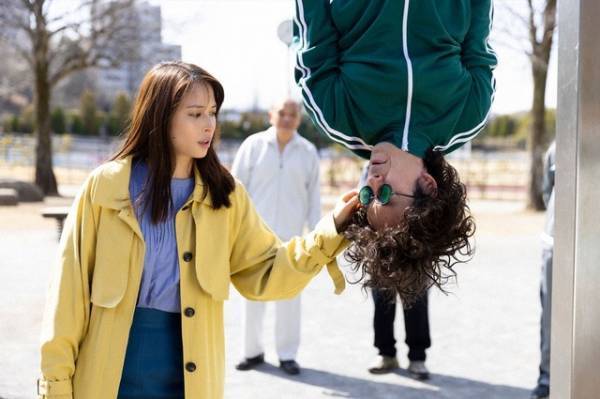 「探偵が早すぎる」2話 滝藤賢一＆水野美紀の海賊飲み、広瀬アリスの“やってるじゃん星人”に「ツッコミが追いつかない」