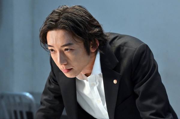 「インビジブル」2話 桐谷健太“猿渡”に「クリミナルズなんじゃないのか」と疑惑の声、柴咲コウ“キリコ”のセリフも話題に