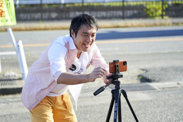 ムロツヨシ＆岸井ゆきの、2人の変化に注目…『神は見返りを求める』予告編解禁