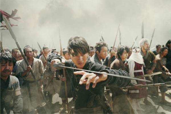 山崎賢人＆清野菜名＆豊川悦司ら『キングダム2』場面写真公開