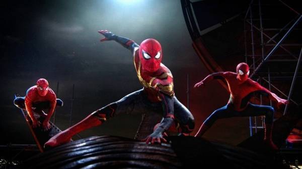 正体のバレたピーターはどうする？『スパイダーマン：ノー・ウェイ・ホーム』冒頭10分映像