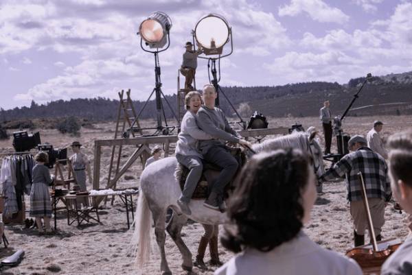 オリヴィア・コールマン「独特な表現方法」空想シーンの意味をキャスト＆スタッフが語る「ランドスケーパーズ 秘密の庭」