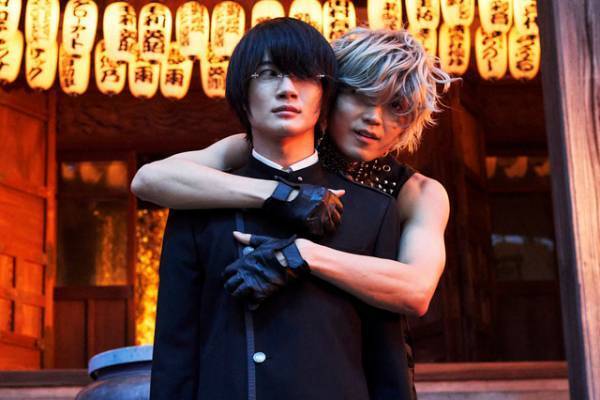 神木隆之介＆松村北斗、ゲームやお姫様抱っこする『xxxHOLiC』仲良しメイキング映像