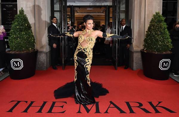 メットガラが開催！ブレイク・ライヴリーらが華やかな装いで魅了 ジャレッド・レトが“複数いる”珍事件も