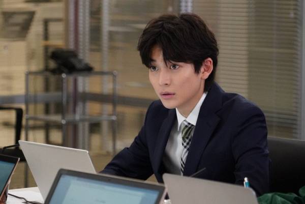 「悪女（わる）」第6話、高橋文哉“山瀬”、鈴木伸之“小野”との関係に視聴者「ほっこりしました」、江口のりこ“峰岸”の変身動画も話題