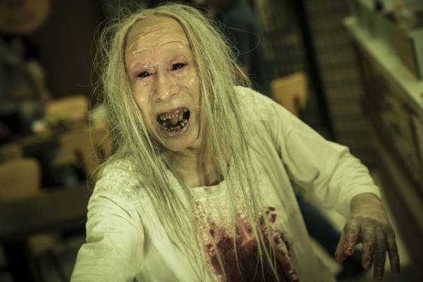 暴徒化する感染者たち、逃げ惑う人々…『哭悲／THE SADNESS』凶悪＆震撼の場面写真