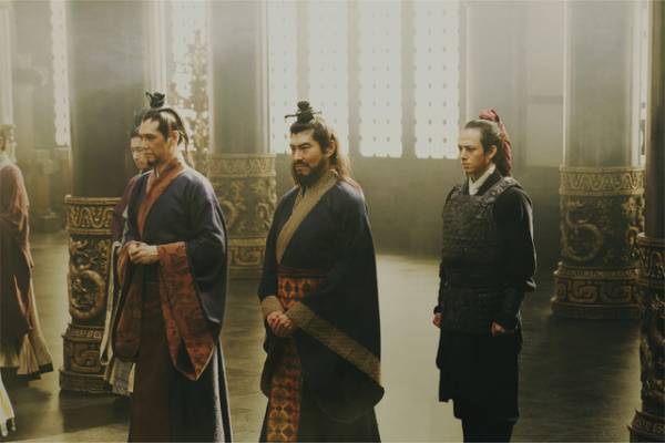 山崎賢人＆吉沢亮＆橋本環奈再集結！『キングダム2』続投キャラ場面写真