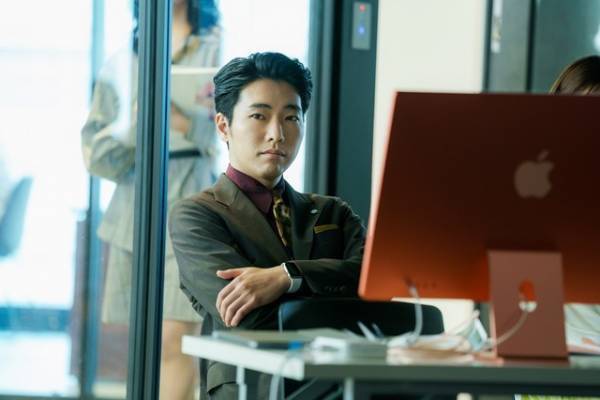 『ハケンアニメ！』映画オリジナルのあのシーンはどう生まれた？ 脚本家・政池洋佑が語る、「作る」だけでなく「届ける」ことの重要性