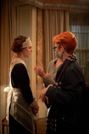 コリン＆オリヴィアが絶賛『帰らない日曜日』アカデミー賞常連サンディ・パウエルの衣装に迫る