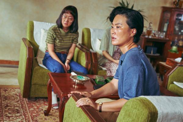 キム・ユンソクからク・ギョファンまで『モガディシュ』内戦下のキャラカット一挙解禁