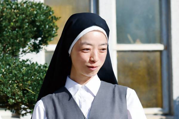 石田ゆり子がナレーション担当、ヒロインは池田エライザ　田中圭が主人公を演じる『ハウ』