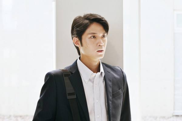 磯村勇斗、阿部寛に「感謝しかありません」“バディ”写真解禁『異動辞令は音楽隊！』