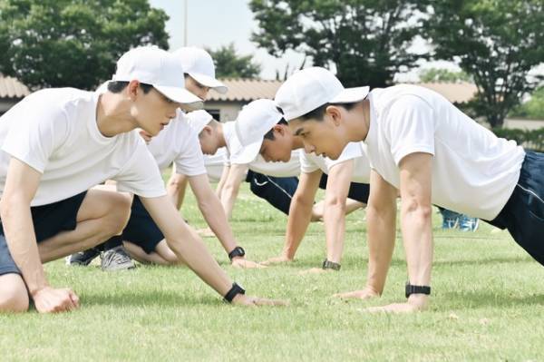 「テッパチ！」2話、町田啓太“宙”と佐藤寛太“荒井”の和解に「親友になる？」の声…北村一輝“八女”の真意には「ガチでこわい」