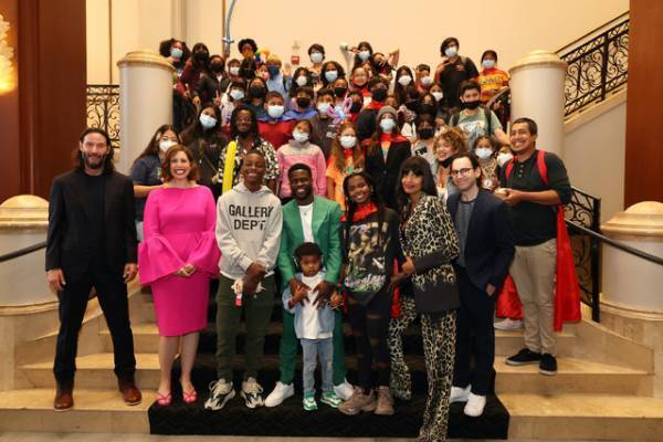 バットマン役に挑戦キアヌ・リーブスやドウェイン・ジョンソンら集結『DC  がんばれ！スーパーペット』