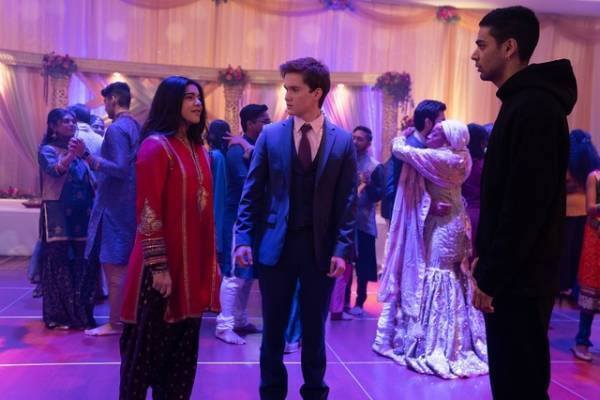 「会ってすぐに意気投合」主人公カマラの恋模様にも注目！青春ヒーロードラマとしての「ミズ・マーベル」