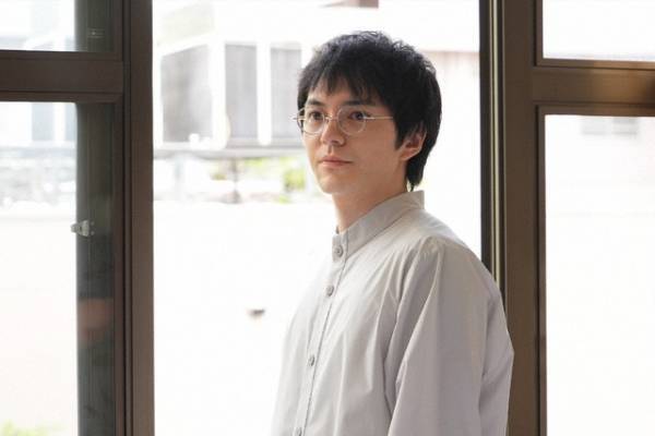 「初恋の悪魔」第1話、登場人物に「キャラ濃すぎ渋滞してる」の声殺到…松岡茉優“星砂”には二重人格疑惑も