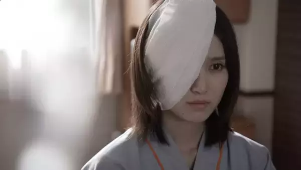 「赤いナースコール」2話、佐藤勝利“翔太朗”の「会いたいよ」に「切ない」の声続出、患者たちに配られる薬から謎に迫る視聴者の考察も