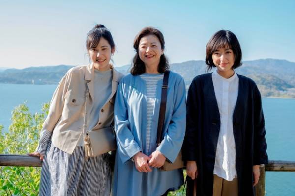 阿部純子＆笠松将の姿も…井上真央主演、娘と母の間に流れる複雑な感情描く『わたしのお母さん』