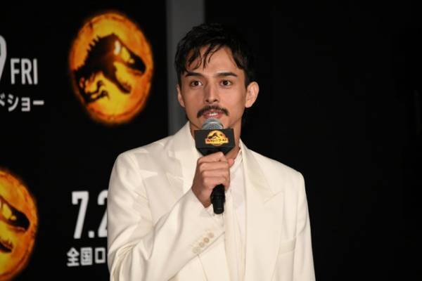 ブライス＆ディワンダ＆監督が来日！玉木宏ら吹替キャストも登場『ジュラシック・ワールド／新たなる支配者』記者会見