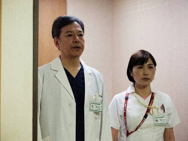 「赤いナースコール」4話 翔太朗たちに迫る危機に「怖すぎる手震える」、ベッキー“山根”の自分の役は「石原さとみ」発言に反応も