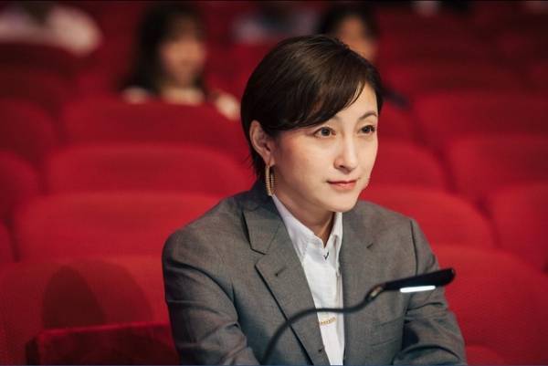 「ユニコーンに乗って」第5話 杉野遥亮“須崎”の行動に「ますますきゅん」「表情にグッときた」の声