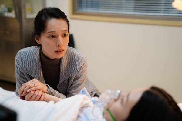 戸田恵梨香×永野芽郁『母性』場面写真解禁　「完成度の高さに喜び」原作・湊かなえ絶賛