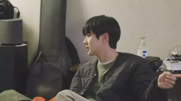 パク・ソジュン＆BTS Vら出演「IN THE SOOP」第3話場面写真が解禁　旅の夜、不意に涙を見せたのは…