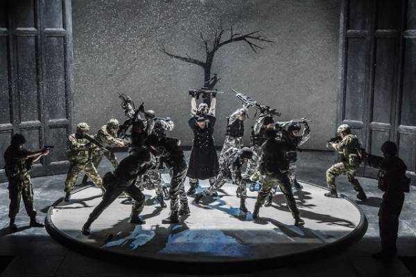 ジェームズ・マカヴォイ、ベネディクト・カンバーバッチらのNTLive過去作アンコール上映