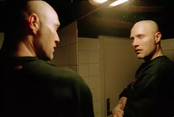 『ドライヴ』から10年、ニコラス・ウィンディング・レフン監督特集上映決定