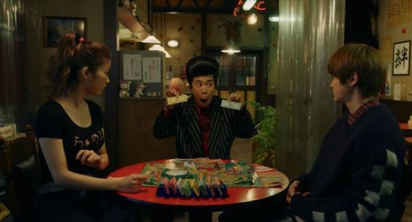 橋本環奈、鈴鹿央士らのやり取りが笑いを誘う…『バイオレンスアクション』本編映像