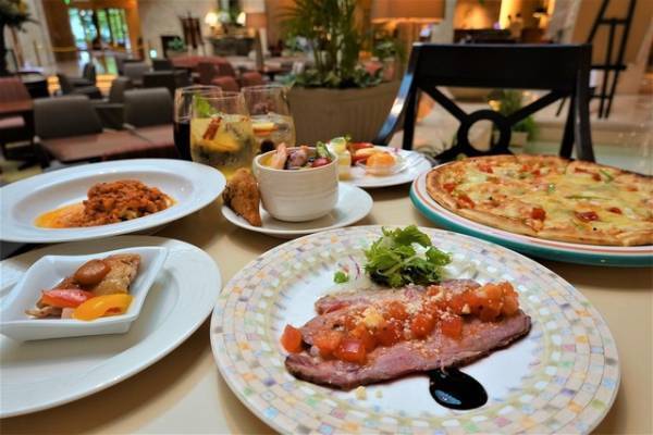 【ディズニー】サングリアと伝統のローストビーフで夏の思い出作り！浦安ブライトンホテル東京ベイの平日限定ディナー