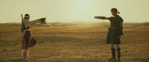 佐藤信介監督＆原作者・原泰久が『キングダム2』を語る「本当に信ぽい」「羌瘣がリアルにいたとしたらきっとこんな感じ」