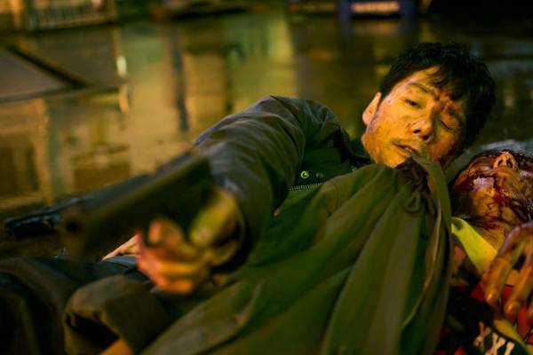 西島秀俊＆斎藤工＆三浦友和らが狂乱の世界へと誘う『グッバイ・クルエル・ワールド』場面写真